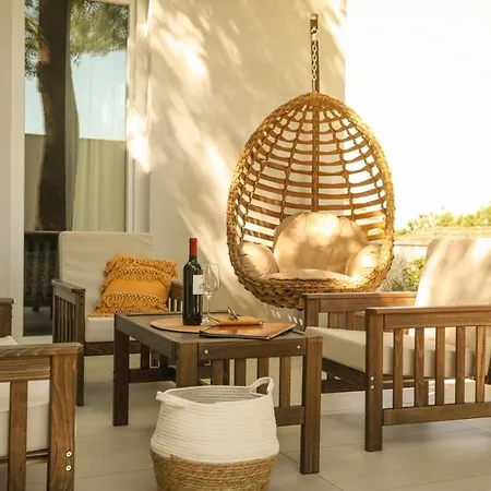 Freedom Place * ג'אגודינה